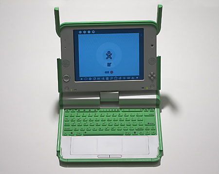 The XO laptop computer, showing screen and keyboard